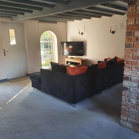 Willow Tree Farm Cottage With Bbq Hut Tattershall Thorpe Exterior photo